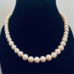 Handmade Freshwater Cultured Pearl Necklace 8MM Round Cream 18" Lobster Clasp